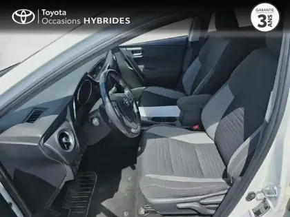 Photo 25 Toyota Auris  HSD 136h TechnoLine