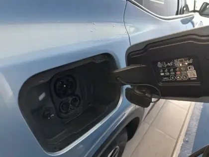 Photo 9 Ford Explorer  286ch Extended Range 77kWh RWD
