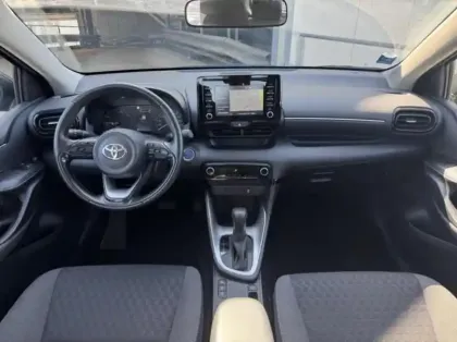 Photo 14 Toyota Yaris  116h Dynamic Business 5p + Programme Beyond Zero Academy MY22