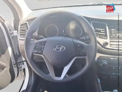 Photo 11 Hyundai Tucson  1.6 GDI 132ch Initia 2WD