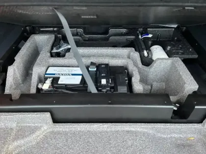 Photo 13 Volvo XC60  T6 Hybride Rechargeable 253 + 145ch Ultra Style Dark Geartronic 8 AWD
