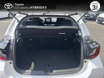Photo 24 Toyota Yaris  116h Dynamic 5p MY22