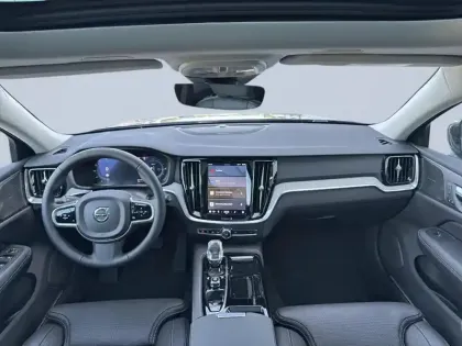 Photo 12 Volvo V60  T6 AWD 180+156ch Plus Style Dark Geartronic 8