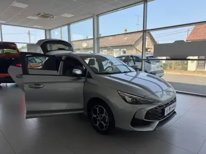Photo 13 Mg Mg3  1.5 Hybrid+ 195ch Luxury