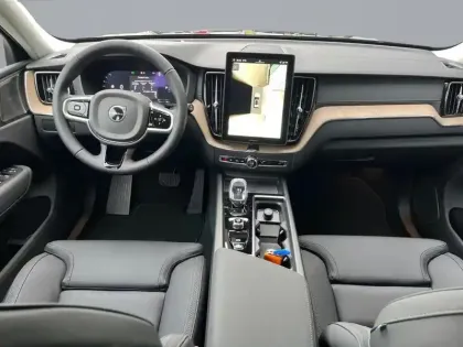 Photo 12 Volvo XC60  T6 Hybride Rechargeable 335ch Ultra Style Dark Geartronic 8 AWD