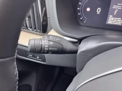 Photo 14 Volvo XC60  T6 Hybride Rechargeable 335ch Ultra Style Dark Geartronic 8 AWD