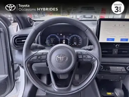 Photo 12 Toyota Yaris  116h Design 5p MY22