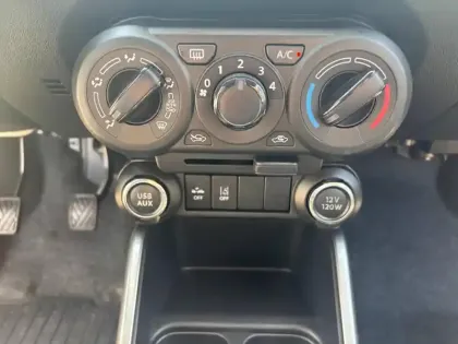 Photo 14 Suzuki Ignis  1.2 Dualjet Hybrid 83ch Privilège