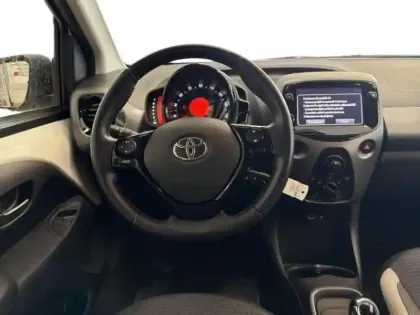 Photo 10 Toyota Aygo  1.0 VVT-i 72ch x-play x-shift 5p MY21