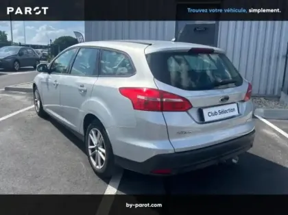 Photo 12 Ford Focus SW 1.0 EcoBoost 100ch Stop&Start Trend