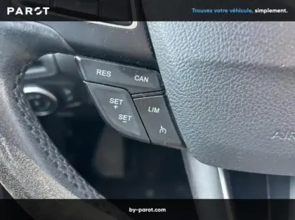 Photo 16 Ford Focus SW 1.0 EcoBoost 100ch Stop&Start Trend
