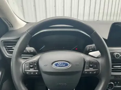 Photo 6 Ford Focus SW 1.0 EcoBoost 125ch Titanium