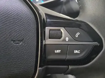 Photo 35 Peugeot 208  Electrique 50 kWh 136ch
