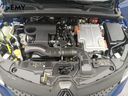 Photo 11 Renault Clio  E-Tech full hybrid 145