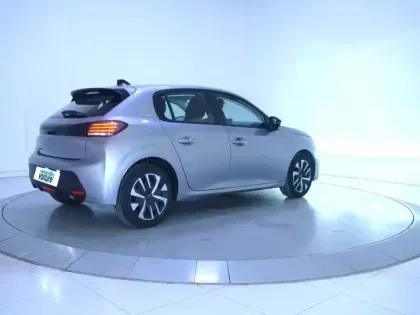 Photo 11 Peugeot 208  PureTech 75 S&S BVM5