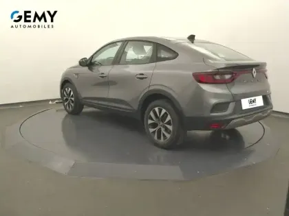 Photo 6 Renault Arkana  E-Tech 145