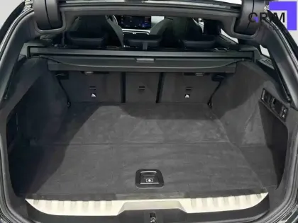 Photo 11 BMW Serie 3 Touring 330e xDrive 292 ch BVA8