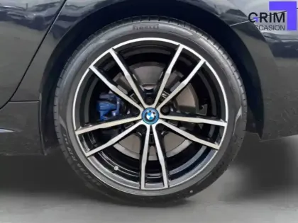 Photo 15 BMW Serie 3 Touring 330e xDrive 292 ch BVA8