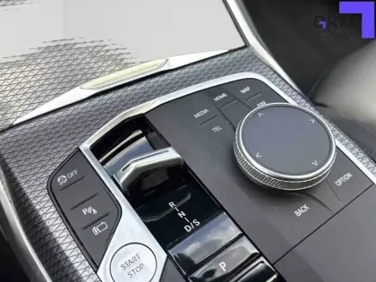 Photo 9 BMW Serie 3 Touring 330e xDrive 292 ch BVA8