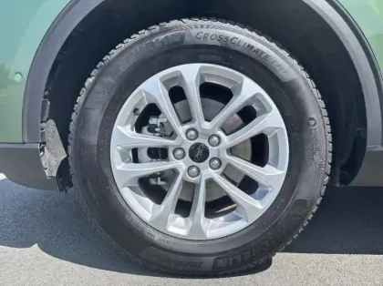 Photo 13 Ford Kuga 2.5 Duratec 180ch Hybrid FlexiFuel Titanium Business Powershift