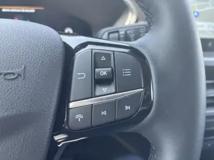 Photo 20 Ford Kuga 2.5 Duratec 180ch Hybrid FlexiFuel Titanium Business Powershift