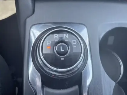 Photo 7 Ford Kuga 2.5 Duratec 180ch Hybrid FlexiFuel Titanium Business Powershift