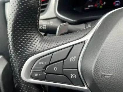 Photo 14 Renault Captur  TCe 160 EDC - 21