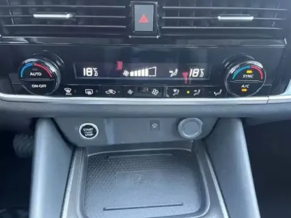 Photo 11 Nissan Qashqai  Mild Hybrid 158 ch Xtronic