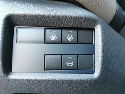 Photo 15 Citroën C5 aircross Shine Pack 1.5 BlueHDI 130 ch 