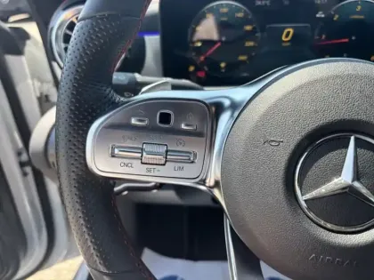 Photo 18 Mercedes CLA  180 d Coupé AMG Line