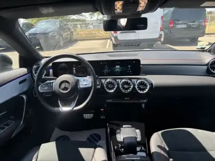 Photo 10 Mercedes CLA  180 d Coupé AMG Line