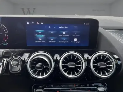 Photo 16 Mercedes GLA 250 e Hybrid EQ AMG Line