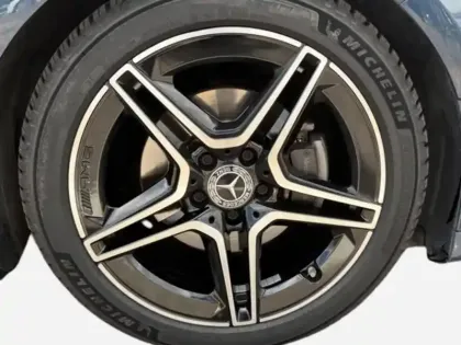 Photo 8 Mercedes Classe A 180 d AMG Line