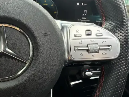 Photo 18 Mercedes Classe A 180 d AMG Line
