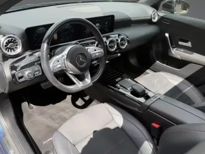 Photo 11 Mercedes Classe A 180 d AMG Line