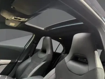 Photo 14 Mercedes Classe A 180 d AMG Line