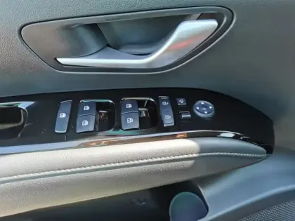 Photo 16 Hyundai Tucson Executive Hybrid 2WD 1.6 T-GDI