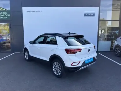 Photo 16 Volkswagen T-roc  1.0 TSI 110ch Life Plus