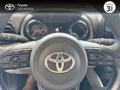 Photo 12 Toyota Yaris  116h Iconic 5p MY22