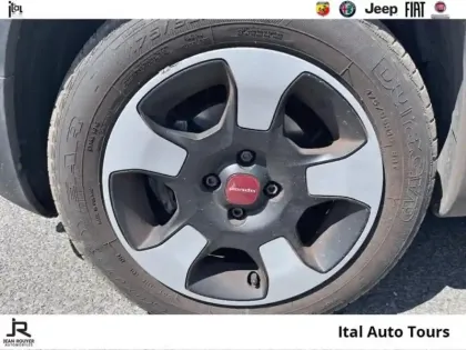 Photo 10 Fiat Panda  1.0 70ch BSG/HYBRID/HYBRIDE Cross/1ère MAIN