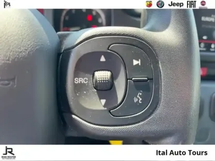 Photo 13 Fiat Panda  1.0 70ch BSG/HYBRID/HYBRIDE Cross/1ère MAIN