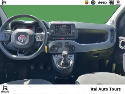 Photo 7 Fiat Panda  1.0 70ch BSG/HYBRID/HYBRIDE Cross/1ère MAIN