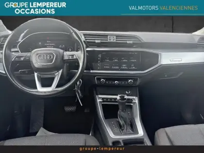 Photo 10 Audi Q3  35 TFSI 150ch Mild Hybrid Design S tronic 7