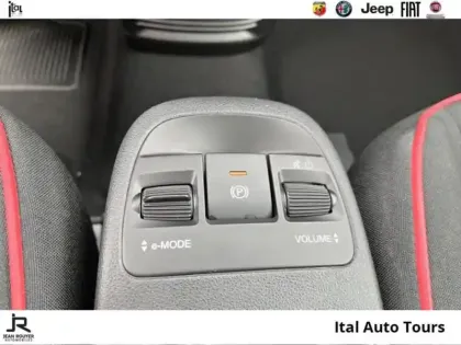 Photo 14 Fiat 500  e/ELECTRIQUE 118ch/118 (RED) MY23/CAMERA