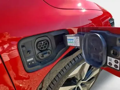 Photo 9 Renault Megane  E-Tech Electric EV60 220ch Techno super charge -C