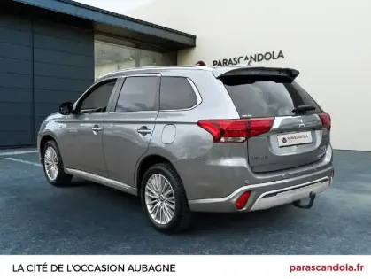 Photo 6 Mitsubishi Outlander  PHEV Twin Motor Business 4WD Euro6d-T EVAP 5cv