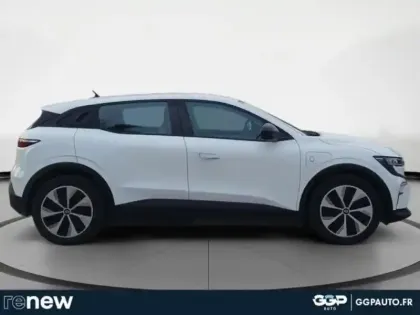 Photo 5 Renault Megane  E-Tech Electric EV60 130ch Evolution ER super charge -C