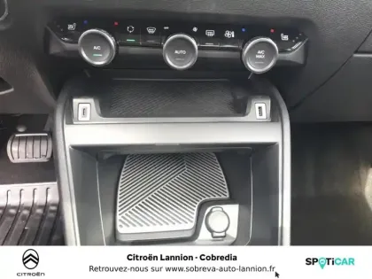 Photo 12 Citroën C4  Moteur électrique 136ch (100 kW) Shine Pack Automatique