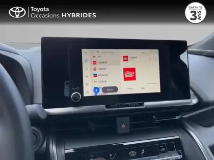 Photo 6 Toyota C-HR  1.8 Hybride 140ch Dynamic NG23