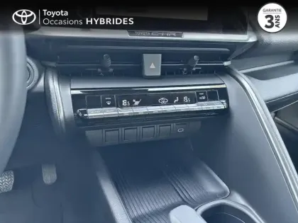 Photo 14 Toyota C-HR  1.8 Hybride 140ch Dynamic NG23